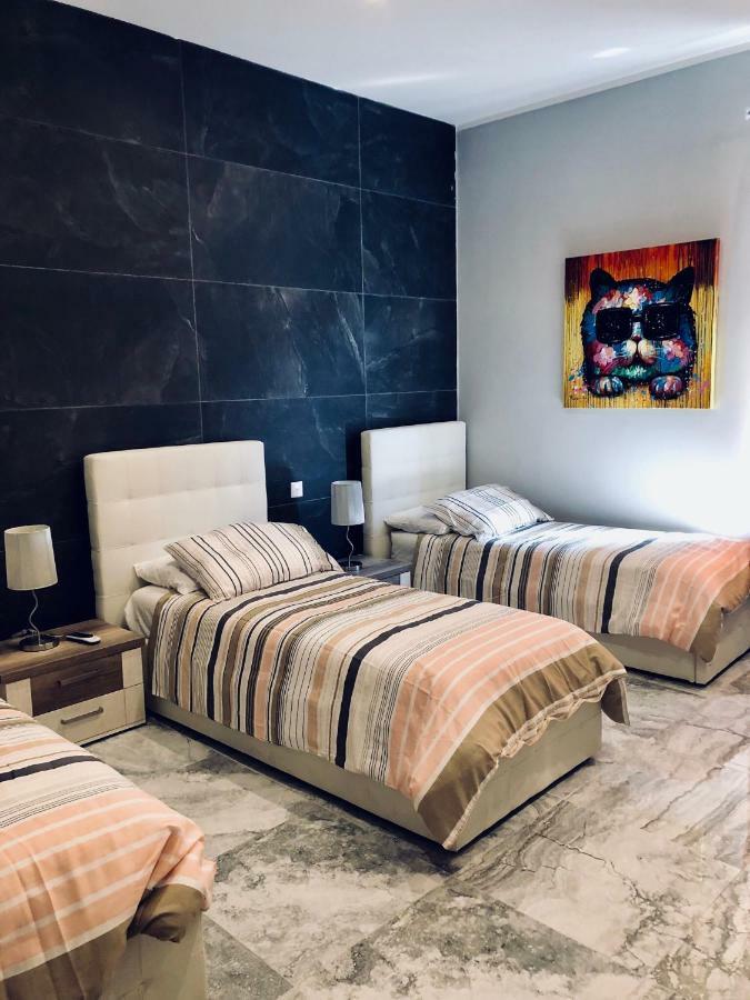 Holiday Townhouse In Sliema Centre Eksteriør bilde