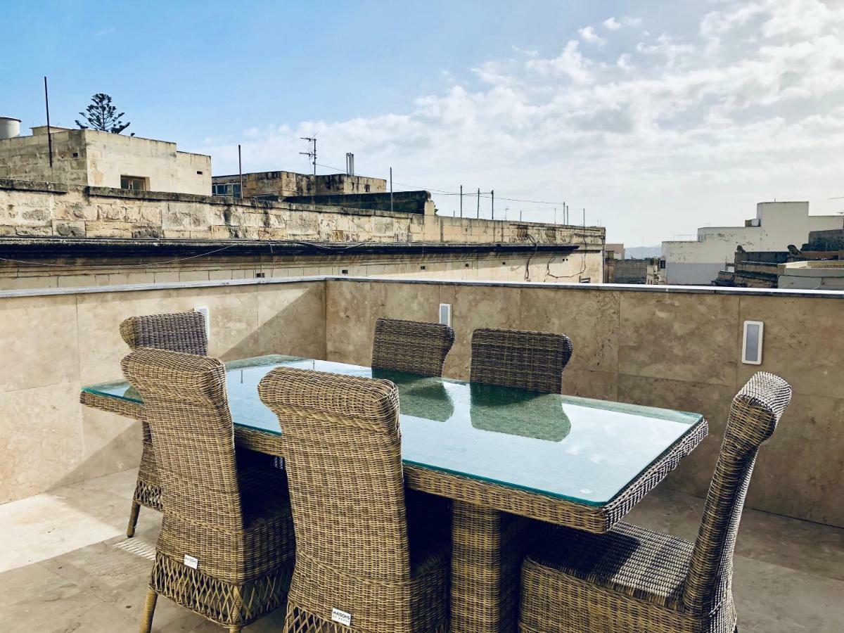 Holiday Townhouse In Sliema Centre Eksteriør bilde